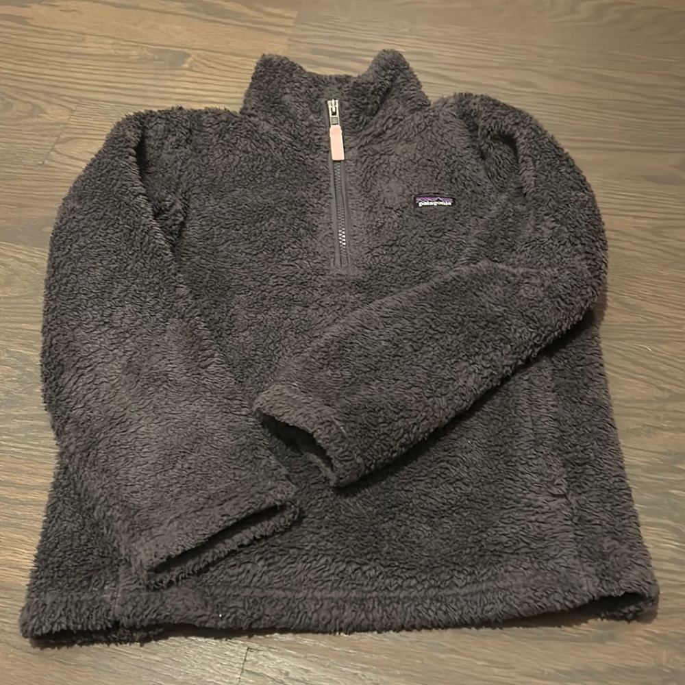 Patagonia Los Gatos girls size M, great condition!